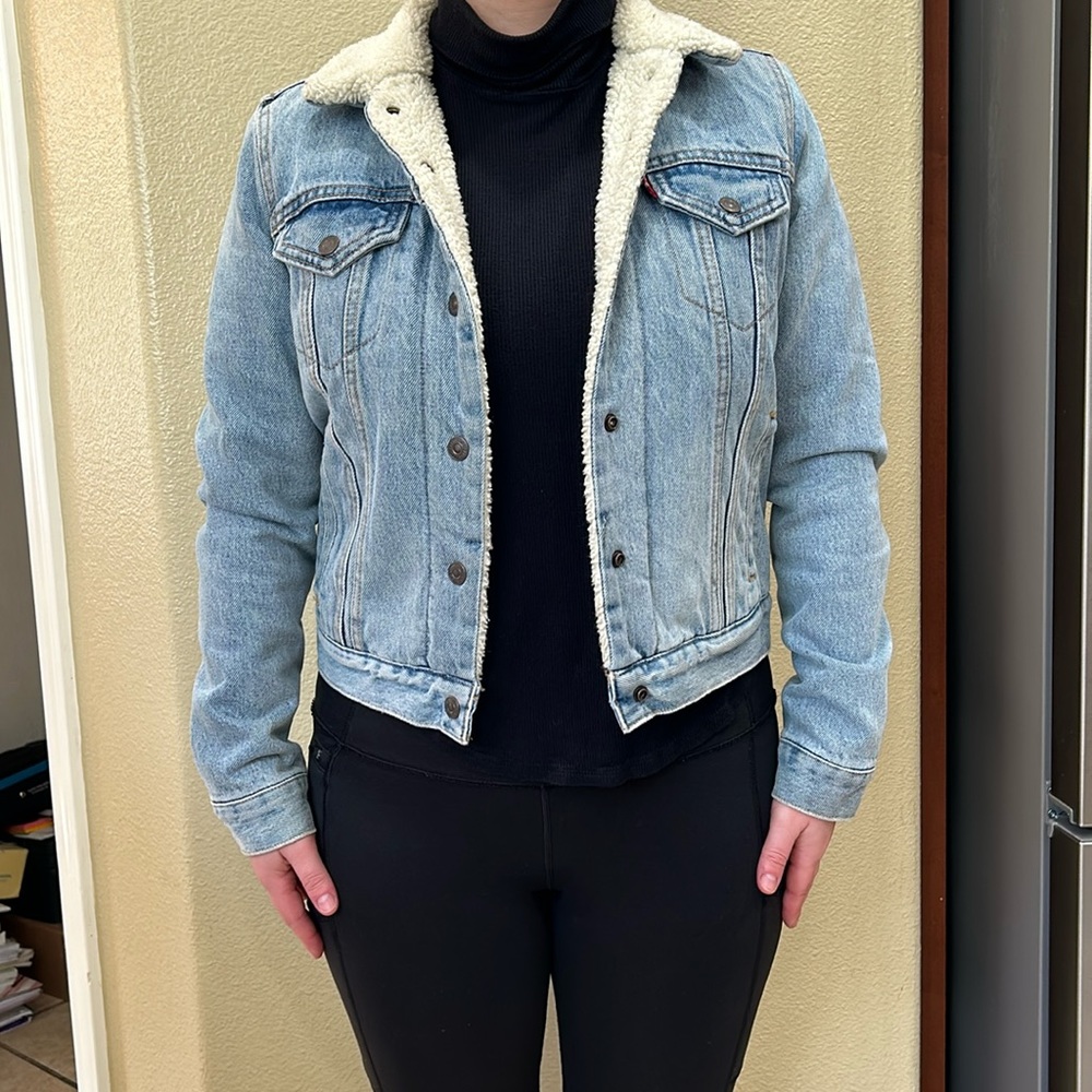Levis Sherpa Lined Trucker Jacket